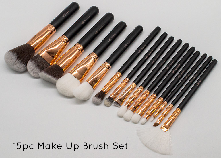 15 Piece Make Up Brush Set & Pouch - Black